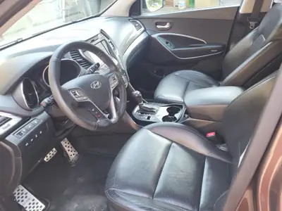 Hyundai Grand Santa Fe — SUV 7 places diesel, spacieux et fiable — interni