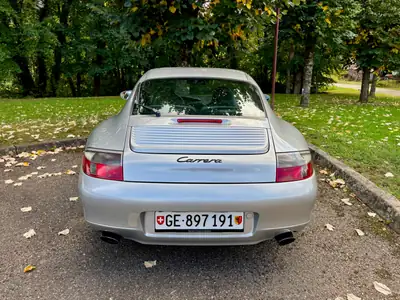 Porsche 911 3.4 Carrera 2001 — Coupé sportif mythique, 300 ch sans compromis — vista esterna