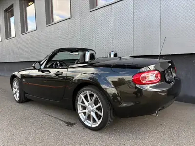 Mazda MX-5 2.0 Sport — Cabriolet légendaire, hardtop électrique et contrôle technique frais — arrière