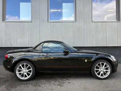 Mazda MX-5 2.0 Sport — Cabriolet légendaire, hardtop électrique et contrôle technique frais — tableau de bord