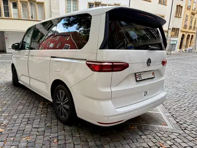 VW T7 Multivan 2.0 TSI Liberty — Monospace 7 places, attelage, entretien AMAG — Miniature 7