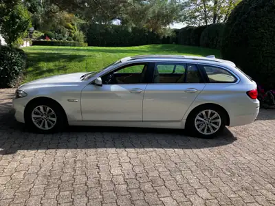 BMW 530d xDrive Touring — Break diesel performant, faible kilométrage — vista posteriore