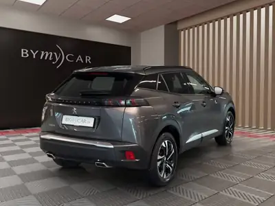 Peugeot 2008 1.2 PureTech Allure — SUV urbain dynamique, boîte auto EAT8 — Heckansicht