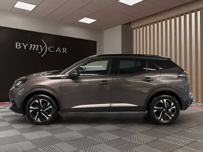 Peugeot 2008 1.2 PureTech Allure — SUV urbain dynamique, boîte auto EAT8 — Innenraum
