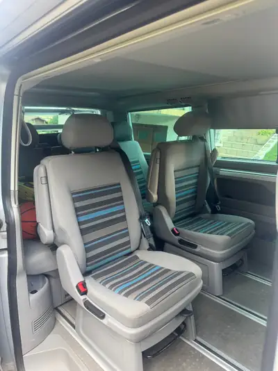 VW T5 2.0 TDI 140 Beach — Monospace diesel robuste, sans sinistre — rear view