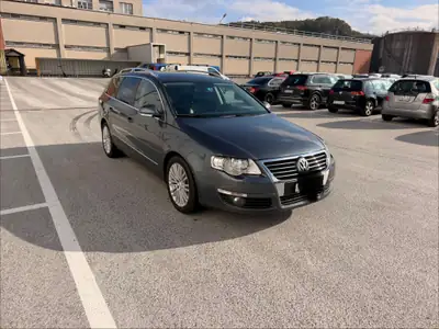 VW Passat 3.2 FSI Highline — Break élégant 250 ch, transmission DSG intégrale — vue extérieure