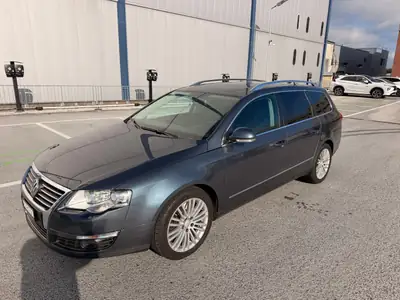 VW Passat 3.2 FSI Highline — Break élégant 250 ch, transmission DSG intégrale — côté