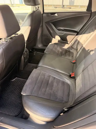 VW Passat 3.2 FSI Highline — Break élégant 250 ch, transmission DSG intégrale — détail