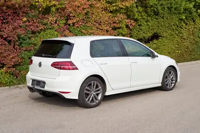 VW Golf 2.0 TDI Allstar R-Line — Diesel performant, 116 000 km seulement — côté