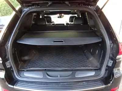 Jeep Grand Cherokee 3.0 CRD Night Eagle — SUV premium diesel, tout-terrain réputé — Miniature 13