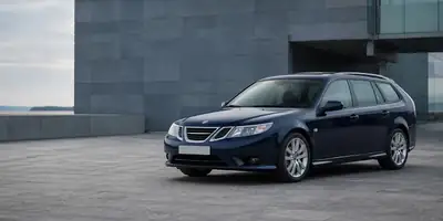 SAAB 9-3 XWD 2.0T — Break élégant avec transmission intégrale et moteur turbo — Armaturenbrett