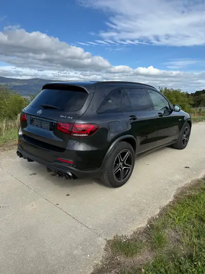 Mercedes-Benz GLC 43 AMG 4MATIC — SUV haute performance, 101 000 km, sans sinistre — vue extérieure