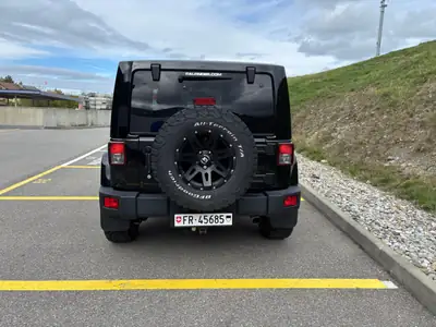 Jeep Wrangler 3.6 V6 Sahara — Authentique SUV 4x4, Dual Top et moteur V6 284 ch — dettaglio