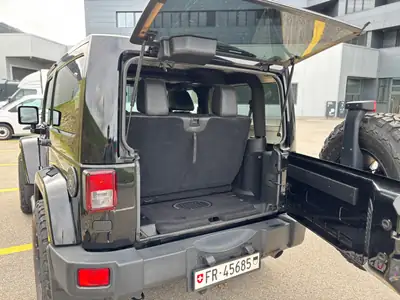 Jeep Wrangler 3.6 V6 Sahara — Authentique SUV 4x4, Dual Top et moteur V6 284 ch — Miniatura 7