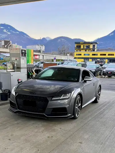 Audi TT S Quattro 2017 — Coupé sportif 310 ch, transmission intégrale — côté