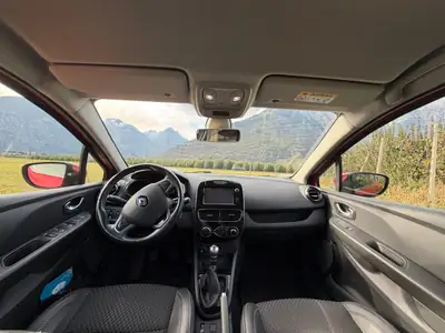 Renault Clio 1.2 16V Intense 2016 — Citadine fiable, faible kilométrage et entretien maîtrisé — interior