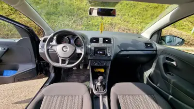 VW Polo 1.2 TSI 90 — Citadine fiable, sans accident, 84 000 km seulement — Seitenansicht