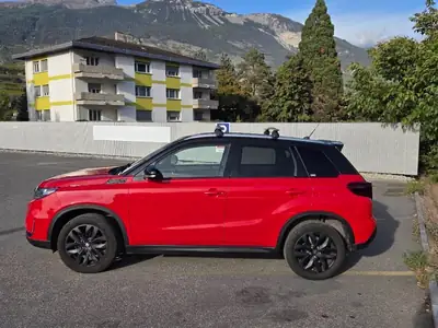 Suzuki Vitara 1.4T Hybrid 4x4 — SUV compact hybride, faible kilométrage — cruscotto