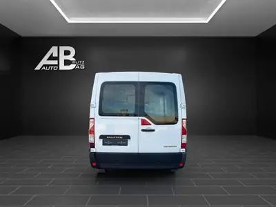 Renault Master T28 2.3 dCi L1H1 — Utilitaire fiable, 194 000 km, entretien diesel — Innenraum