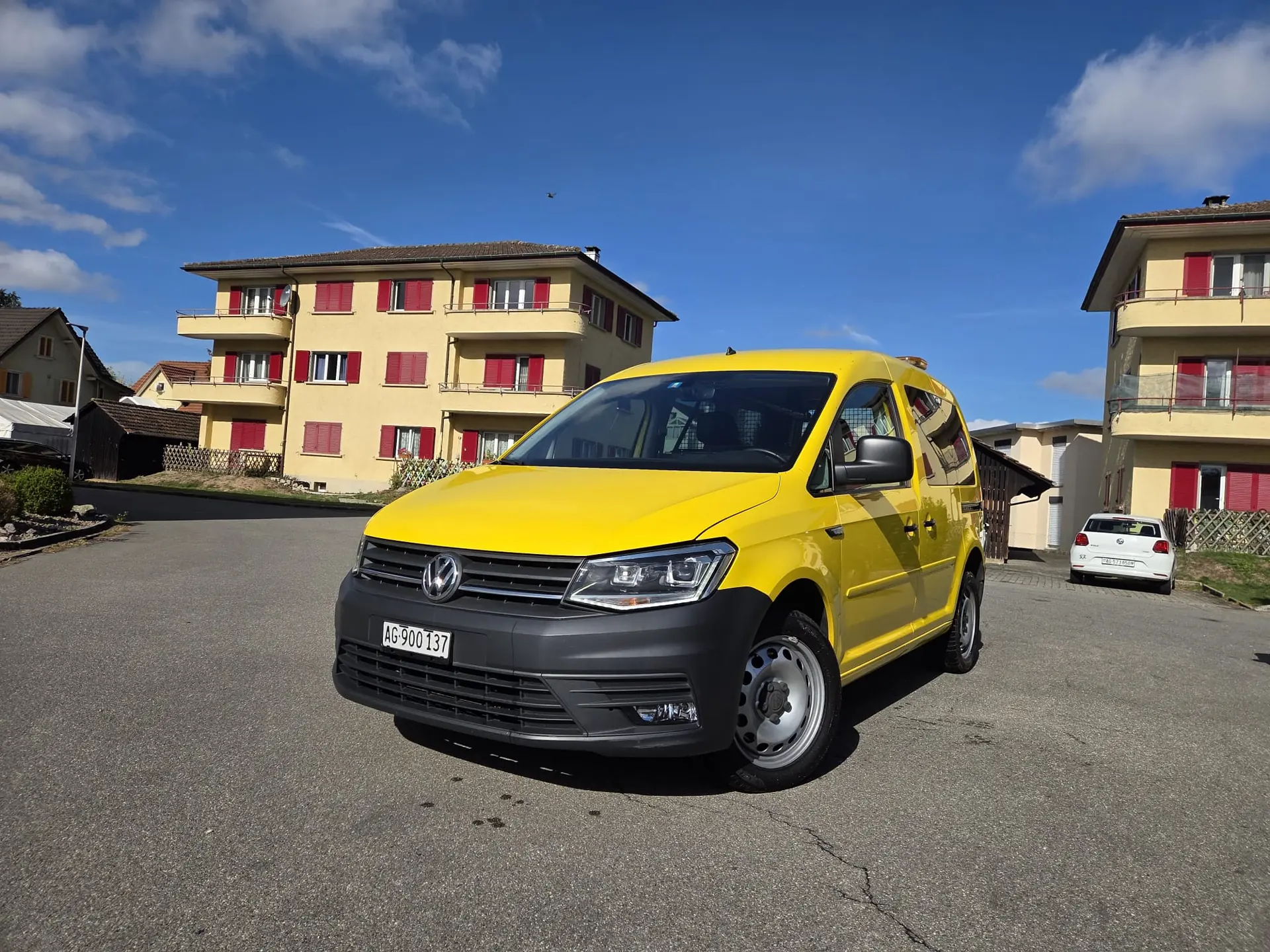 VW Caddy 2.0 TDI 150 BMT DSG 4Motion — Utilitaire polyvalent, 4x4 intégral, 259'000 km