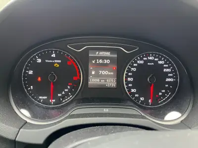 Audi A3 2.0 TDI 150 Ambiente quattro — Berline diesel performante, sans sinistre — Detail