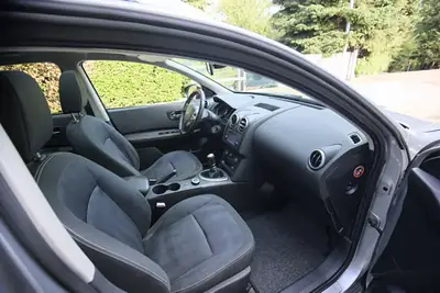 Nissan Qashqai+2 2.0 4x4 — 7 places, transmission manuelle, MFK 03/2026 — interior