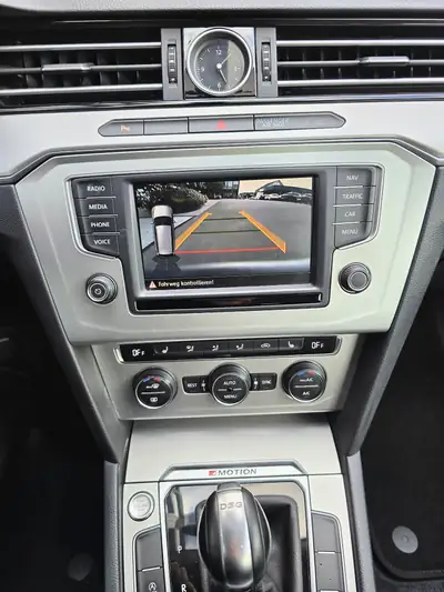 VW Passat Break 2.0 TDI 190 ch 4Motion — Robuste, spacieux et raisonnablement consommateur — Miniatur 7