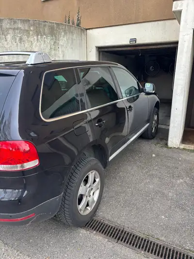 VW Touareg 2.5 TDI — SUV premium robuste, 121'000 km, sans sinistre — Miniatura 11