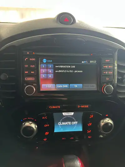 Nissan Juke 1.6 DIG-T Tekna 4x4 — SUV compact dynamique, traction intégrale et caméra 360° — Thumbnail 9