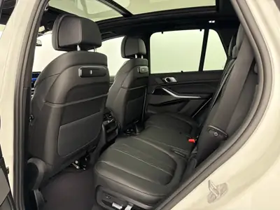 BMW X5 xDrive 48V 30d M Sport — SUV 7 places, hybride mild, première main — détail