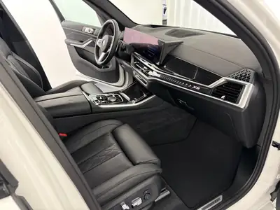BMW X5 xDrive 48V 30d M Sport — SUV 7 places, hybride mild, première main — Miniature 9