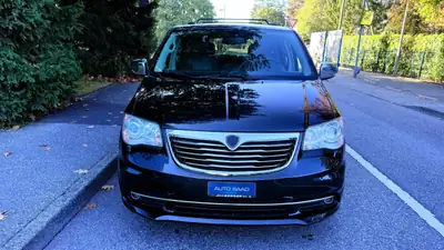 Lancia Voyager 2.8D Platinum — Monospace 7 places, diesel robuste, sans sinistre — vista esterna