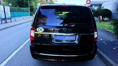 Lancia Voyager 2.8D Platinum — Monospace 7 places, diesel robuste, sans sinistre — interni