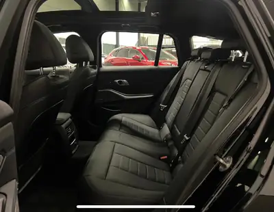 BMW M340i xDrive — Berline sportive dynamique, 374 ch et transmission intégrale — Miniatura 7