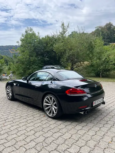 BMW Z4 2.3i sDrive 2010 — Cabriolet sportif, moteur 204 ch, kilométrage modéré — vista posteriore