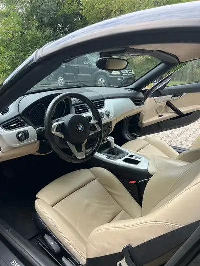 BMW Z4 2.3i sDrive 2010 — Cabriolet sportif, moteur 204 ch, kilométrage modéré — cruscotto