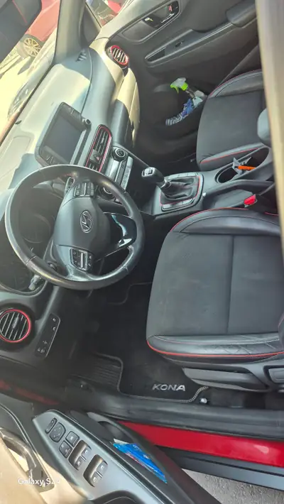 Hyundai Kona 1.0 T-GDi Launch Plus — SUV compact performant, sans sinistre — fianco