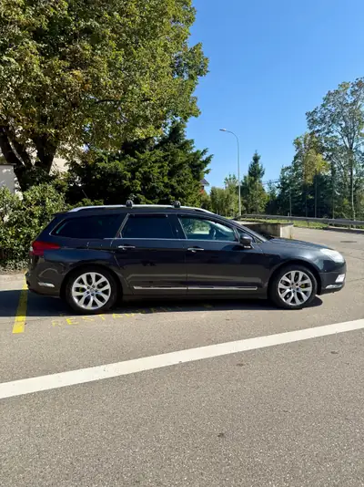 Citroën C5 Tourer 3.0 HDi V6 — Break premium diesel, 241 ch et MFK valide — Heckansicht