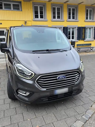 Ford Tourneo Custom 2.0 TDCi 185 Titanium X — Monospace 8 places, équipement complet et entretien récent — vue extérieure