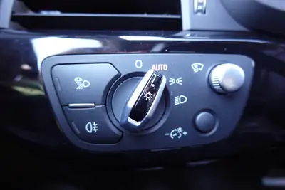 Audi A4 Avant 2.0 TFSI Quattro — Break sportif, toit ouvrant, équipements premium — Miniatur 15