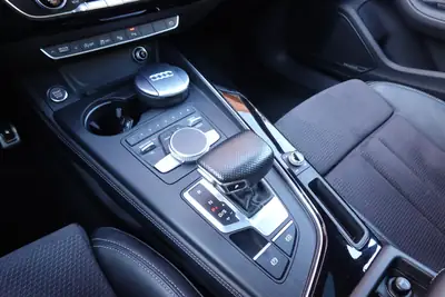 Audi A4 Avant 2.0 TFSI Quattro — Break sportif, toit ouvrant, équipements premium — Miniatur 17