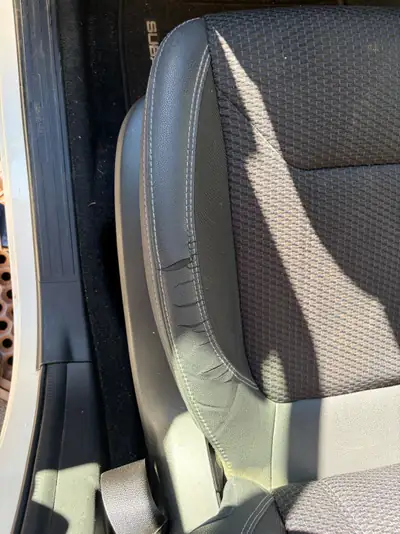 Subaru Forester 2.0i e-Boxer Advantage — SUV hybride compact, entretien inclus — Thumbnail 9