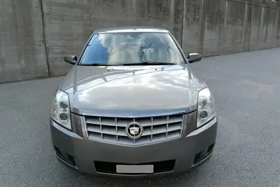 Cadillac BLS 2.8 T V6 Sport Luxury — Berline américaine d'exception, 255 ch — interni