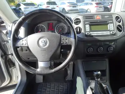 VW Tiguan 2.0 TDI Trend&Fun — SUV robuste, traction intégrale, sans sinistre — Miniatura 8