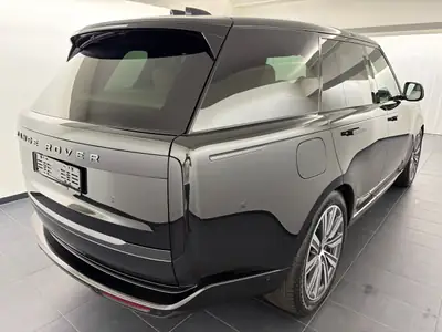 Range Rover P460e PHEV Autobiographie — Luxe hybride rechargeable, quasi neuf 2026 — Heckansicht