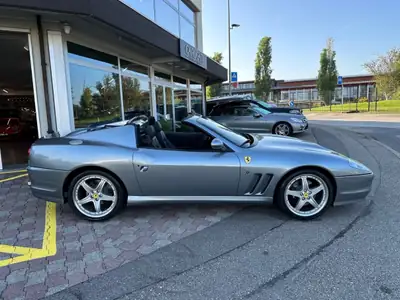 Ferrari 575M Superamerica 2005 — Cabriolet légendaire, 9'800 km seulement — dashboard