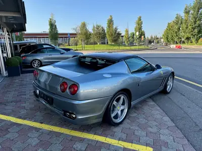 Ferrari 575M Superamerica 2005 — Cabriolet légendaire, 9'800 km seulement — Thumbnail 8