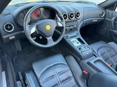 Ferrari 575M Superamerica 2005 — Cabriolet légendaire, 9'800 km seulement — Thumbnail 12