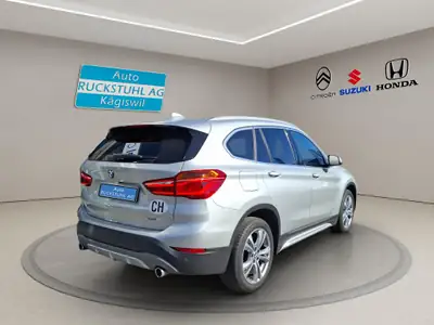 BMW X1 18d xDrive — SUV compact diesel robuste, 177 000 km — Innenraum