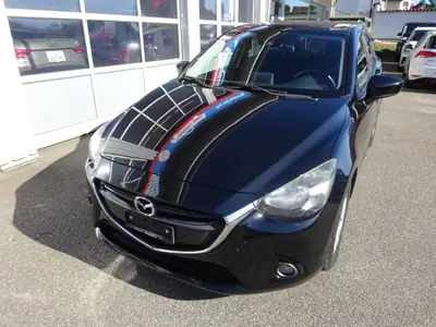 Mazda 2 1.5i Skyactiv-G Ambition — Citadine économe, première main, équipée — vista esterna